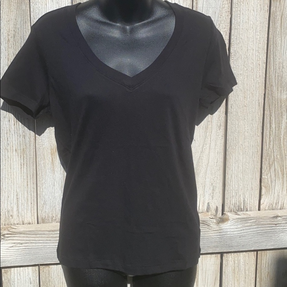Black Tee - Picture 1 of 5